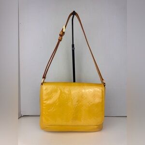 LOUIS VUITTON VERNIS THOMPSON STREET SHOULDER BAG BEIGE/YELLOW